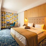 Marina Hotel
