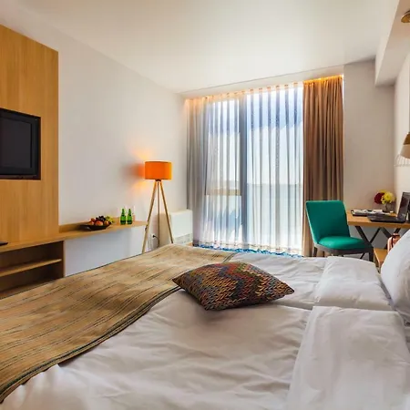 Marina Hotel