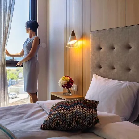Marina Hotell 3*