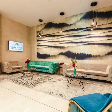 Marina Hotell 3*