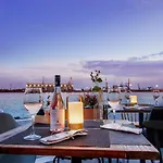 Marina Ξενοδοχείο Μπουργκάς