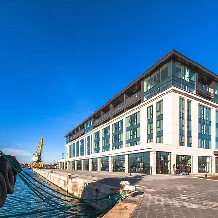 Marina 酒店